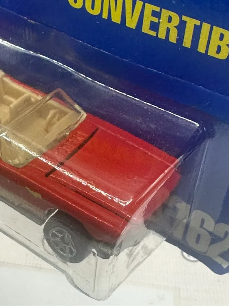 Ford Mustang Convertible 1965 Metal, abre capot 1991